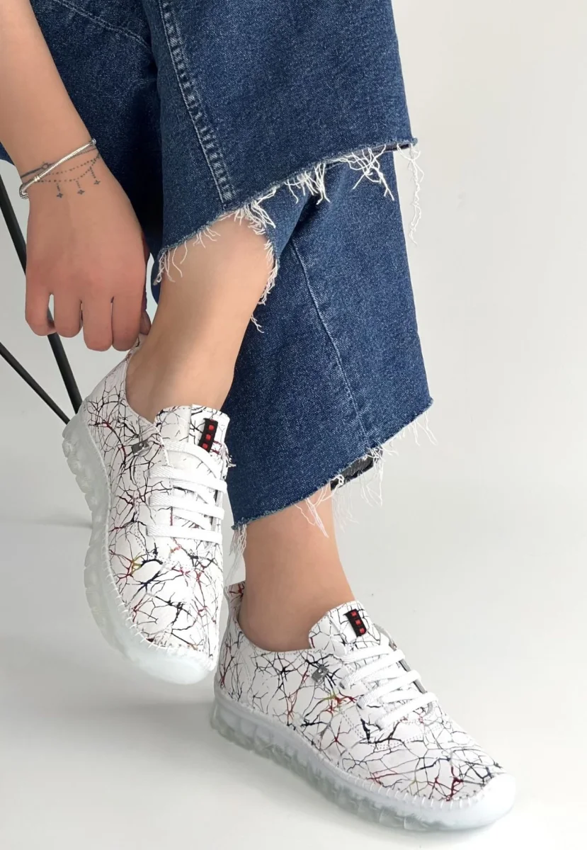 Jiten Beyaz Desenli Deri Bağcıklı Spor Ayakkabı