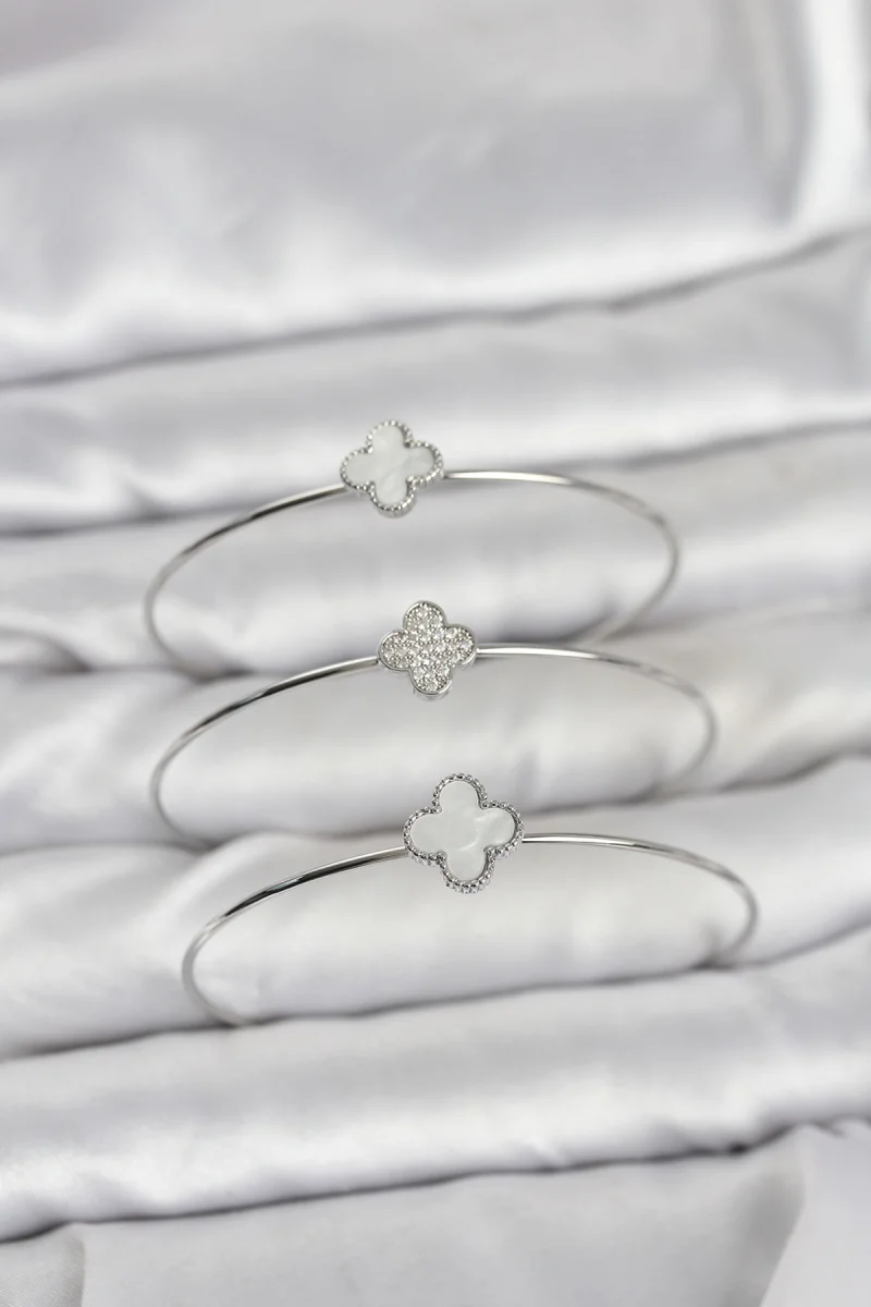 Gümüş Renk Yonca Model Zirkon Taşlı 3'lü Kadın Bileklik Kombini