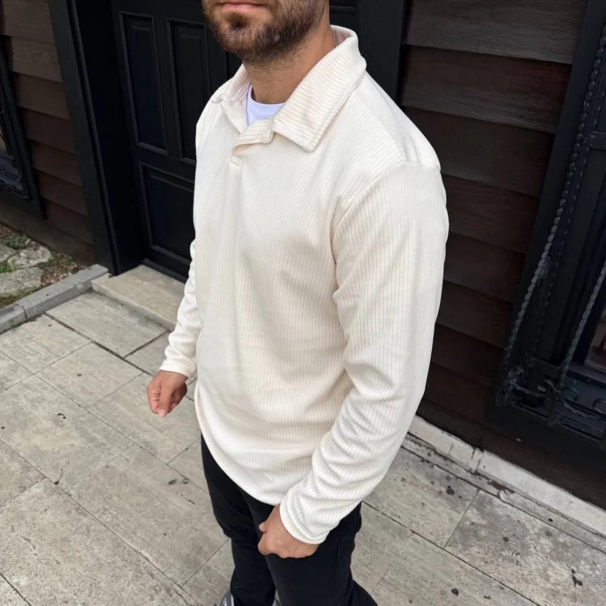 Fitilli Polar Sweatshirt – Düğmesiz Polo Yaka, Oversize Rahat Kalıp, Kalın Polar Kumaş, Kışlık ve Baharlık Şık Günlük Üst - Beyaz