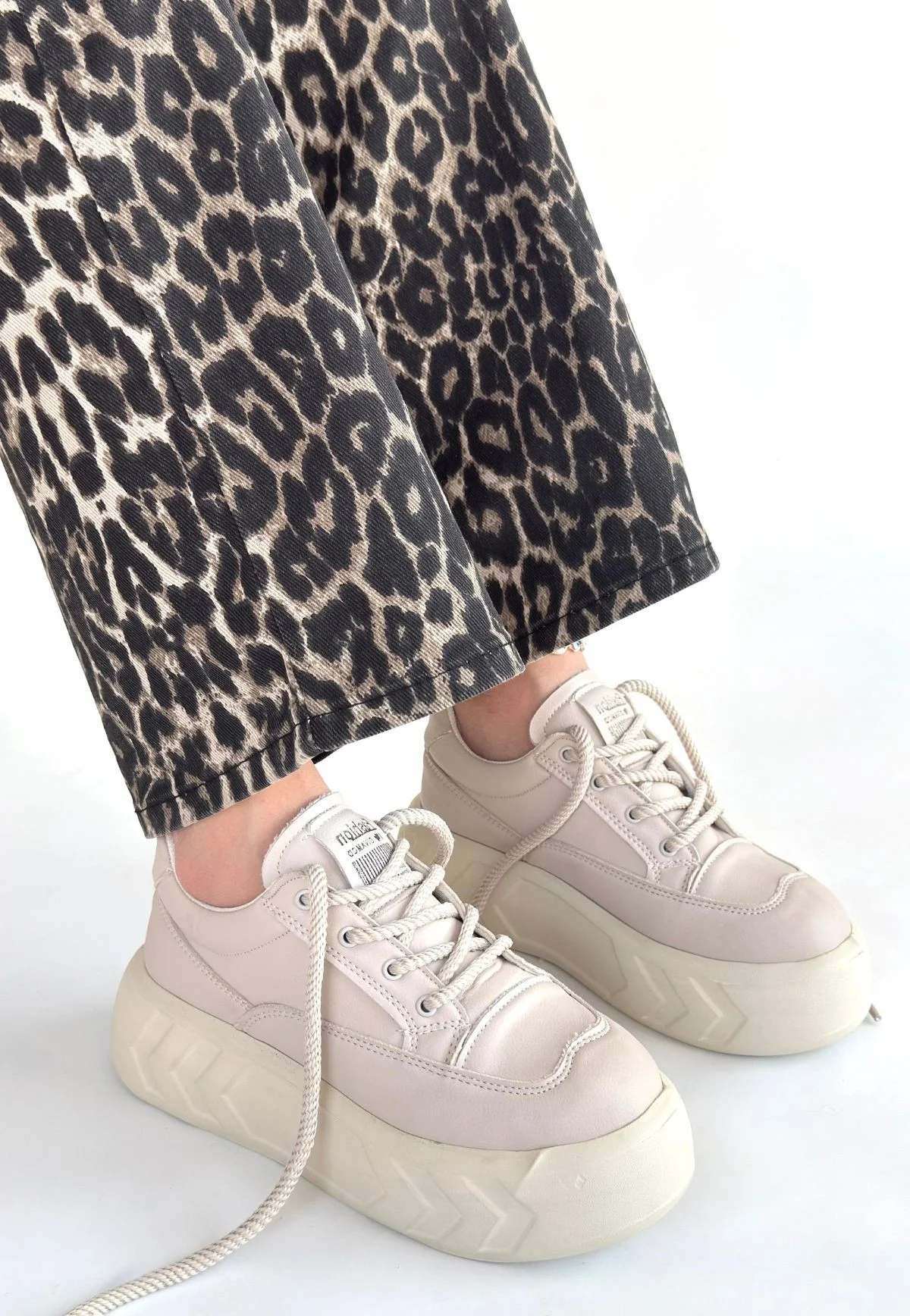 Emwa Bej Cilt Bağcıklı Spor Ayakkabı