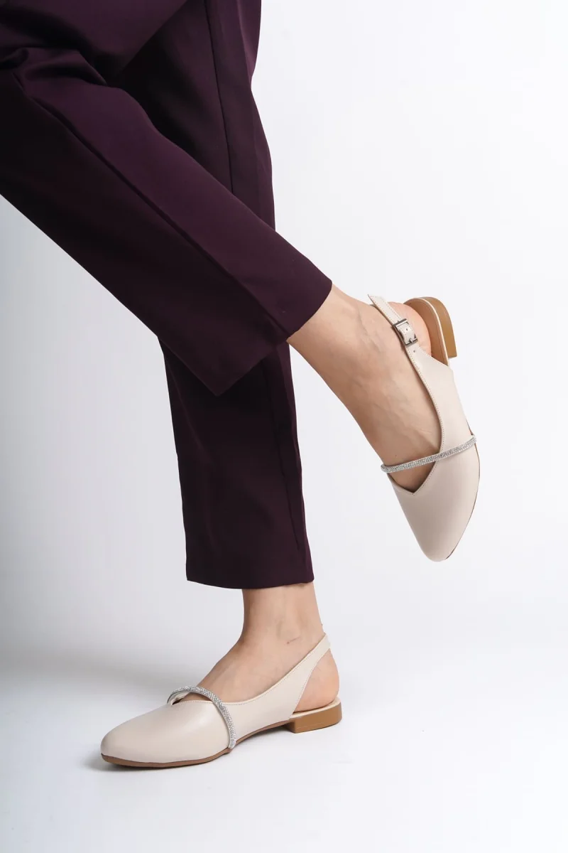 ALLISON Tokalı Ortopedik Rahat Taban Taş Detaylı Kadın Babet Ayakkabı  CKT - Krem