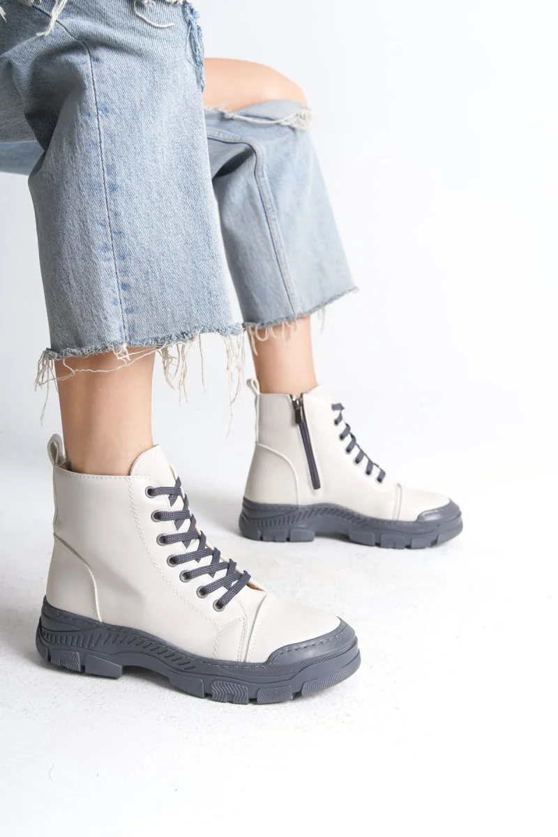 BLOOM Bağcıklı Fermuarlı Ortopedik Taban Kadın Bot  CGT - Krem