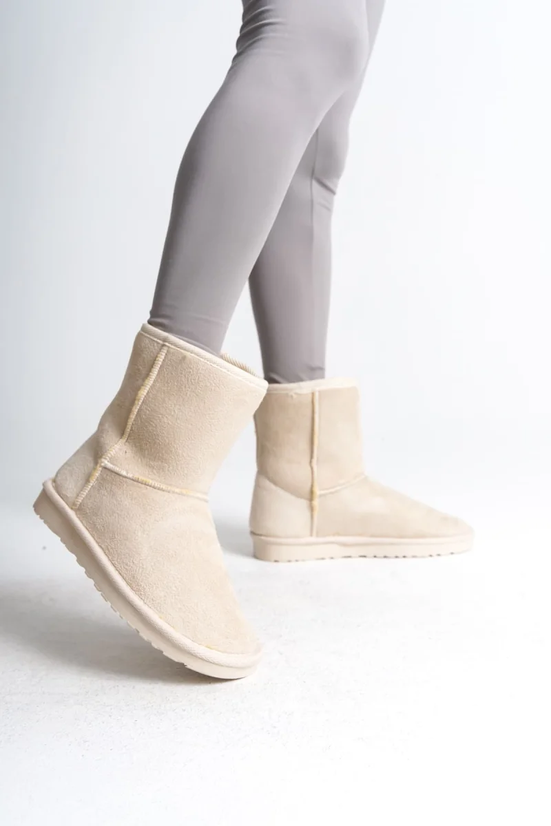 SELINA Bağcıksız Düz Taban İçi Kürklü Süet Kadın Bot  SKT - Krem