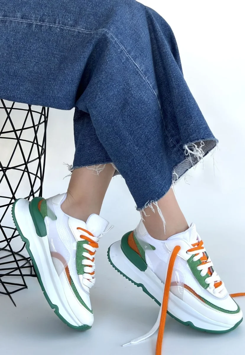 Aleh Beyaz Cilt Yeşil Detaylı Çift Bağcıklı Spor Ayakkabı