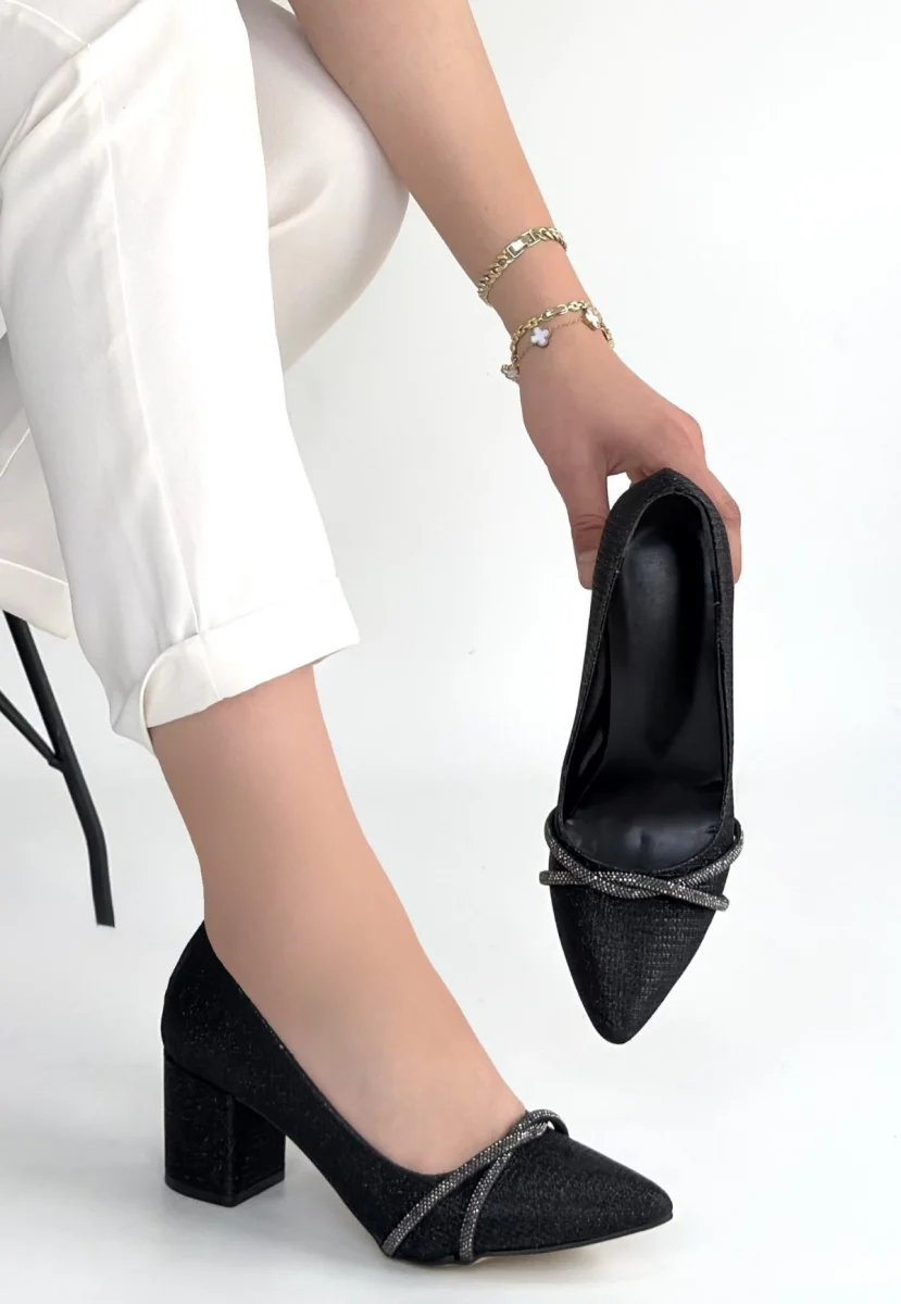 Rewin Siyah Simli Cilt Topuklu Ayakkabı