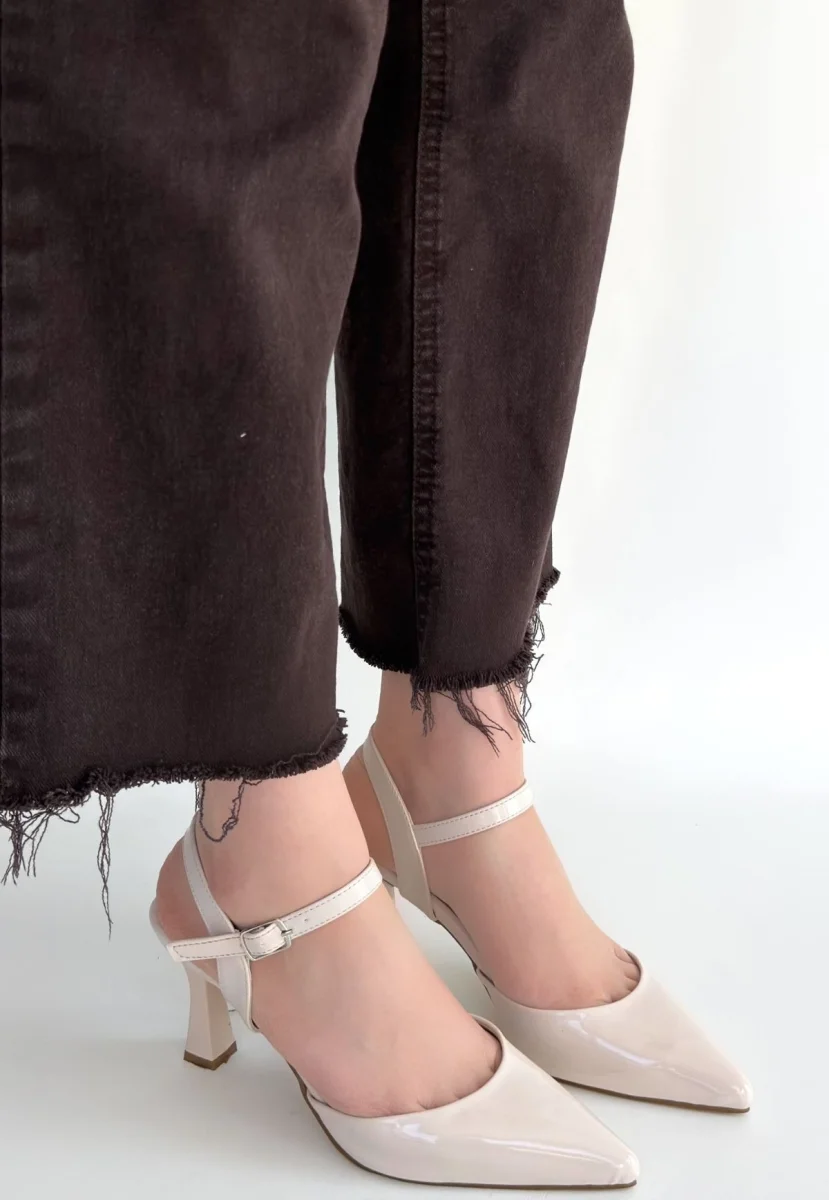 Suden Bej Rugan Topuklu Ayakkabı