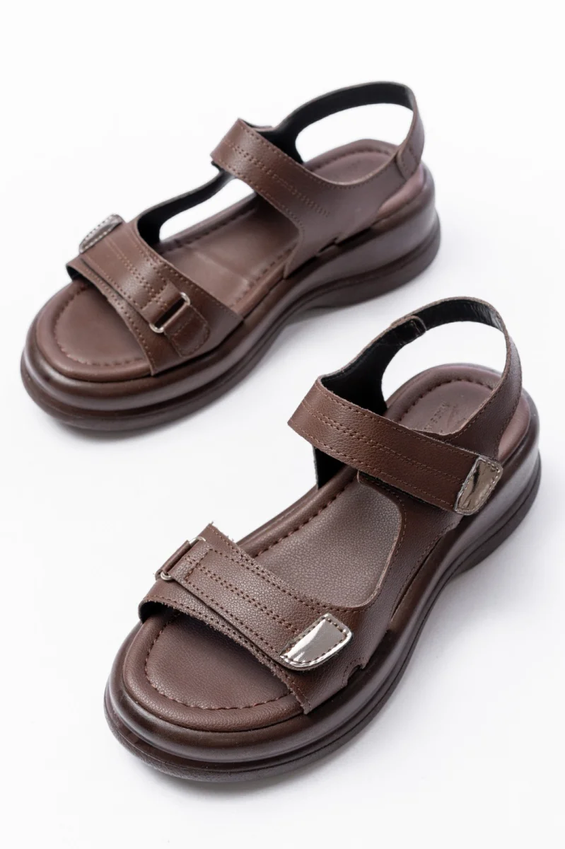 Ginya Kahverengi Cilt Cırt Cırtlı Sandalet