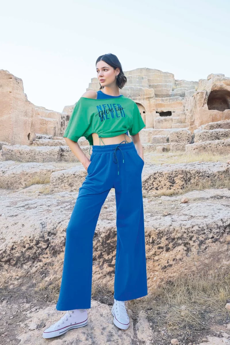 Kısa Kollu "never Give Up" 3'lü Crop Eşofman Takımı