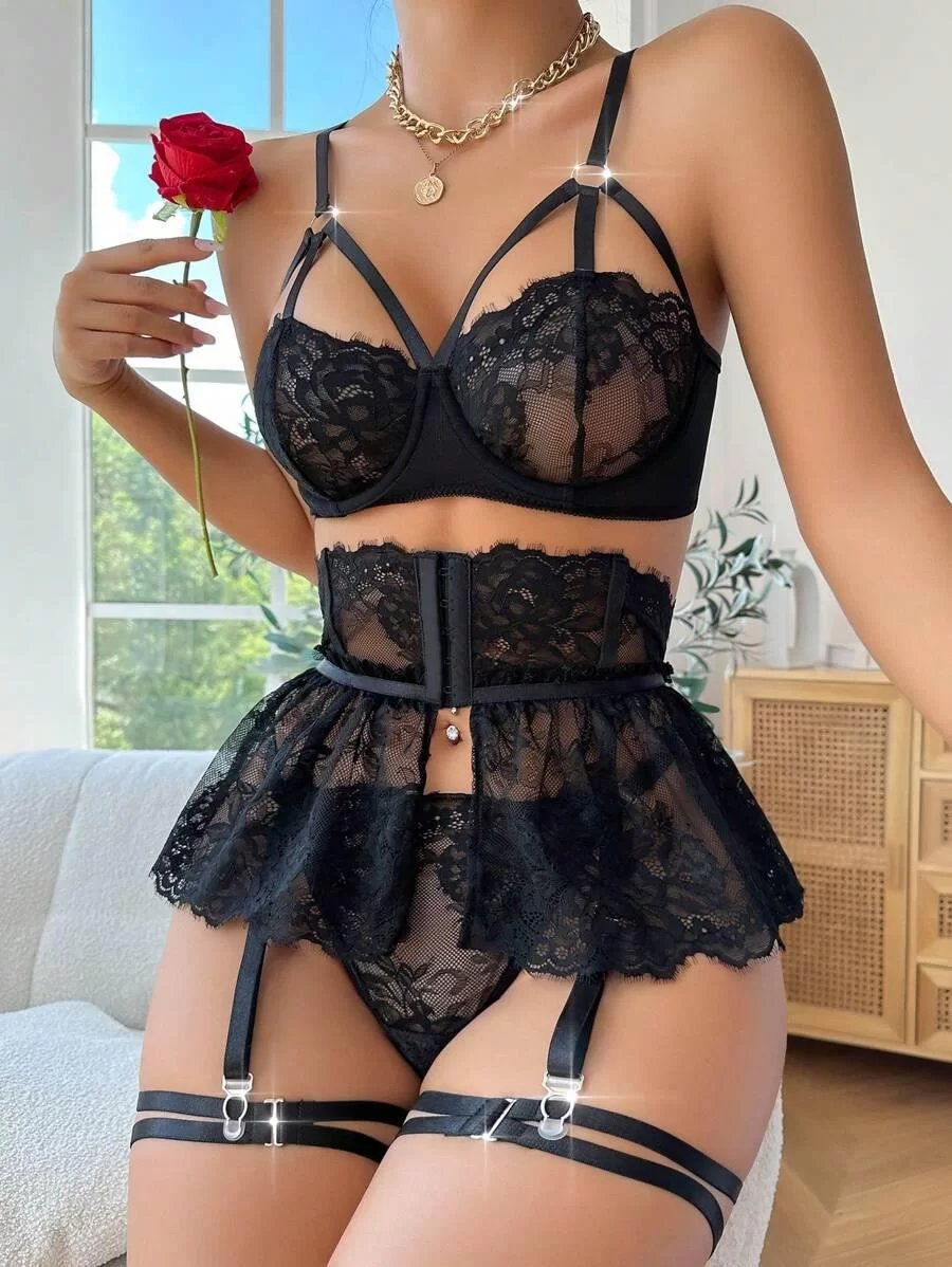 Siyah Dantelli Göğüs İp Detaylı Fantezi Jartiyer Takımı