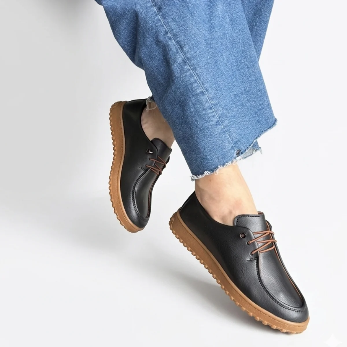 Guot Siyah Cilt Bağcıklı Babet Ayakkabı