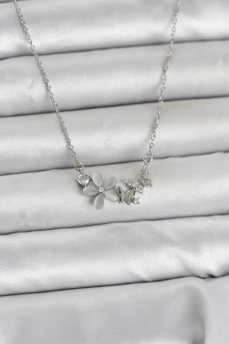 316L Çelik Zincir Gümüş Renk Çiçek ve Kelebek Model Kadın Kolye