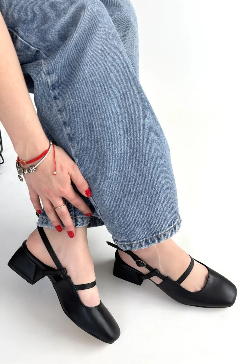 Liva Siyah Cilt Topuklu Ayakkabı