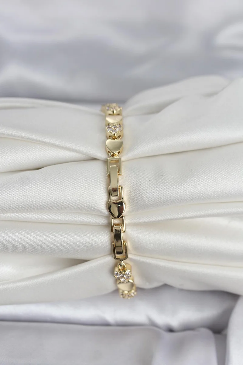 Pirinç Gold Renk Kalpli Model Kadın Bileklik