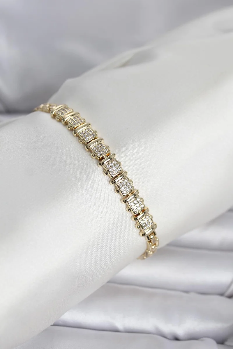 Xuping Model Zirkon Taşlı Gold Renk Kadın Bileklik