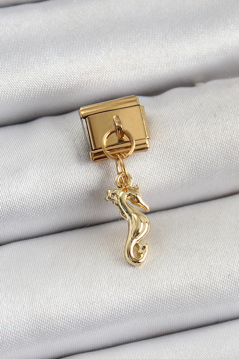 316L Çelik Sallantılı Deniz Atı Model Gold Renk Nomination Charm