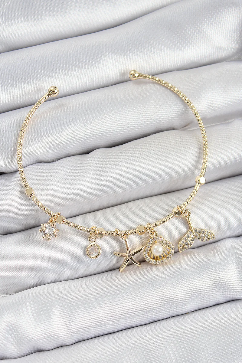 Pirinç Zirkon Taşlı İstiridye Ve Deniz Yıldızı Model Gold Renk Charm Bileklik
