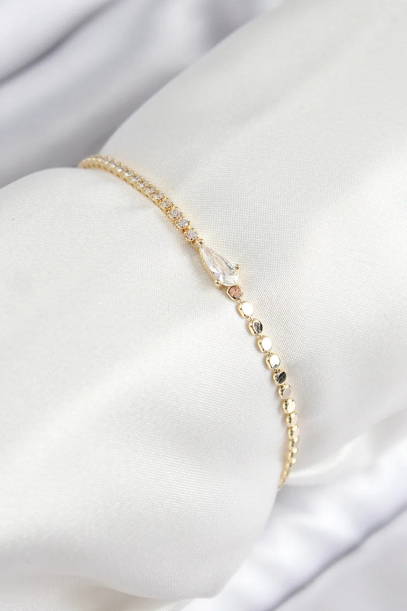 Pirinç Zirkon Taşlı Damla Model Ezme Zincir Gold Renk Kadın Bileklik