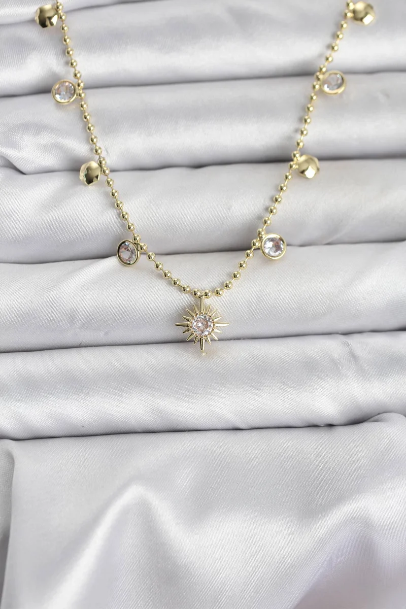 Zirkon Taşlı Kutup Yıldızı Model Pirinç Gold Renk Kadın Kolye