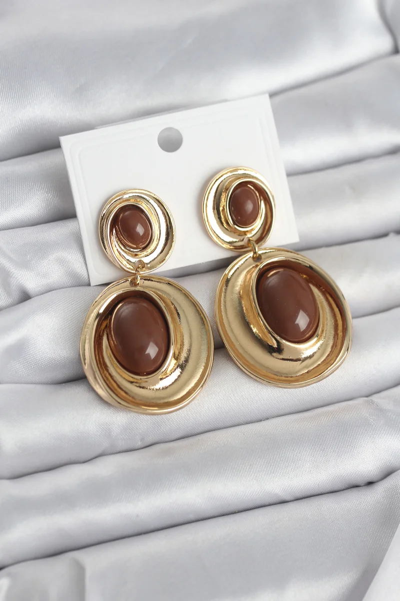 Kahverengi Sallantılı Damla Model Gold Renk Vintage Kadın Küpe