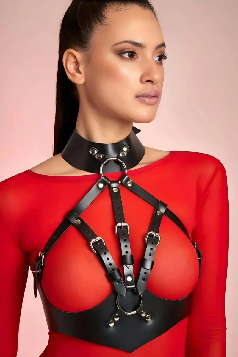 Boyundan Bağlamalı Göğsü Açık Deri Fantazi Sütyen Harness - Brf1286