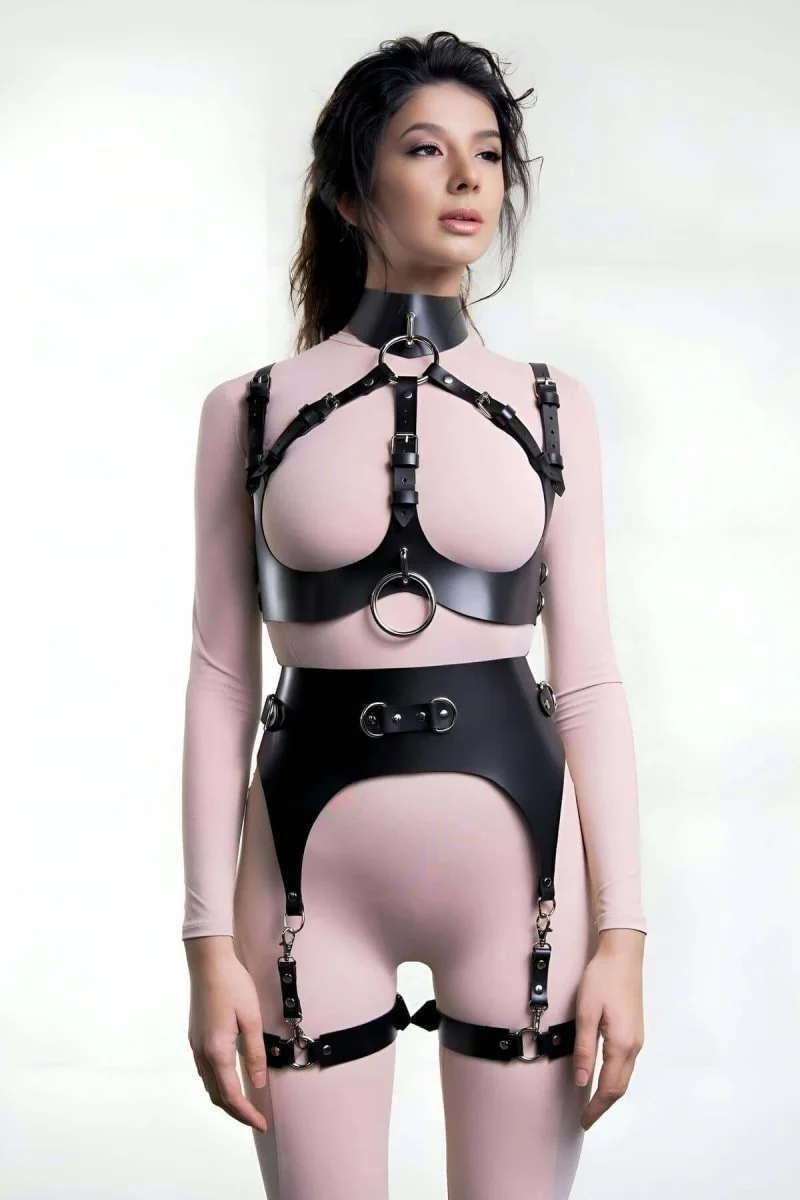 Halkalı Göğsü Açık Deri Jartiyer Harness Takım - Brf1231