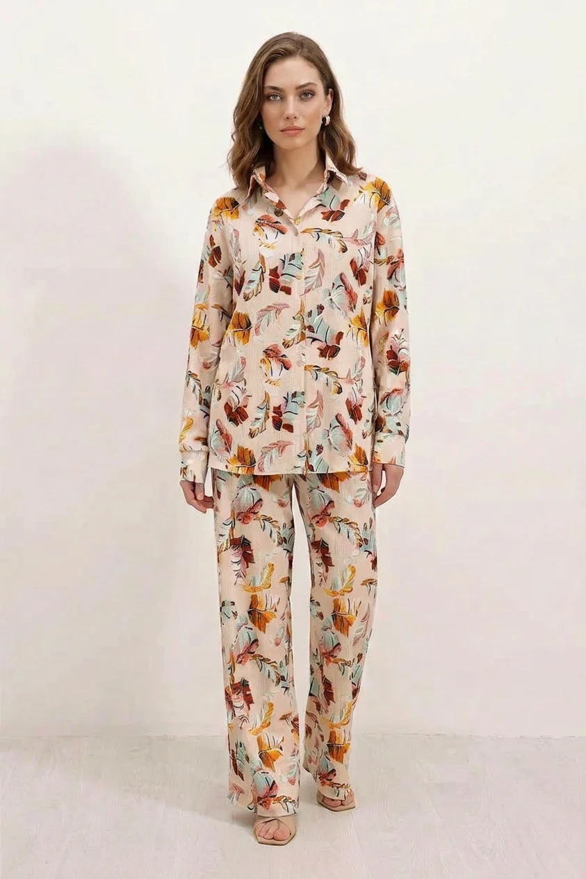 Kadın Gömlek Yaka Oversize Çiçek Desenli Krem İkili Takım