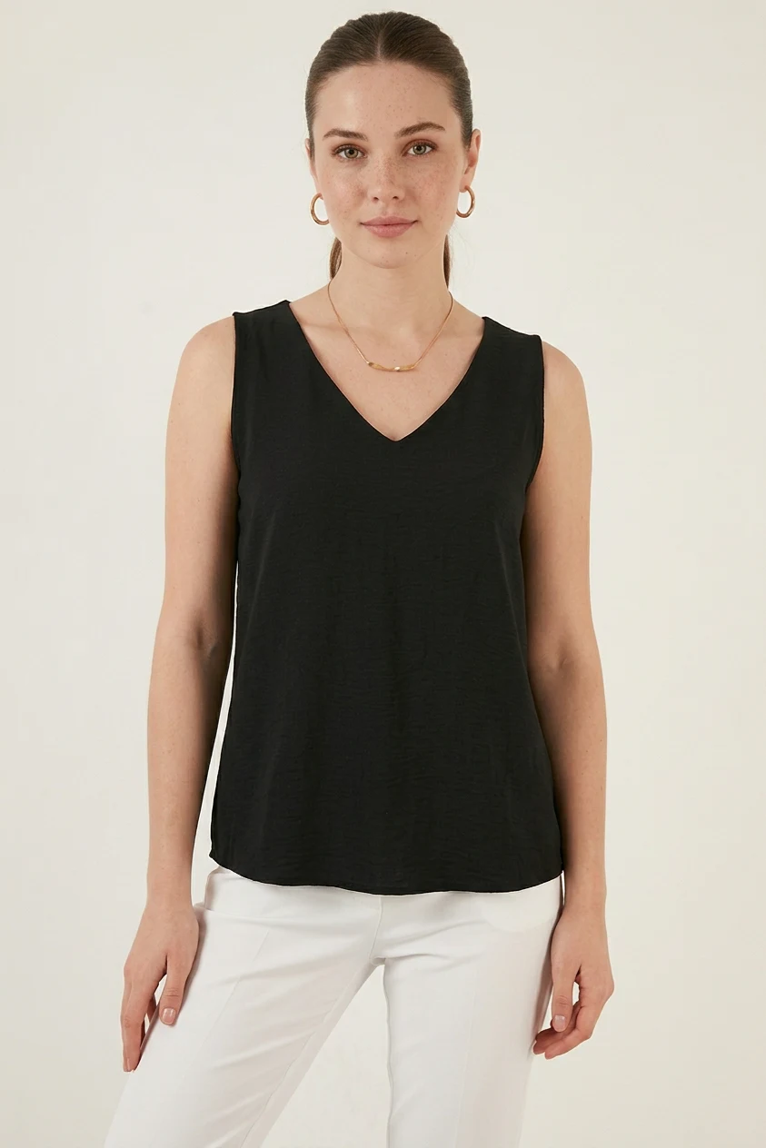 Kadın V Yaka Sıfır Kol Siyah Bluz