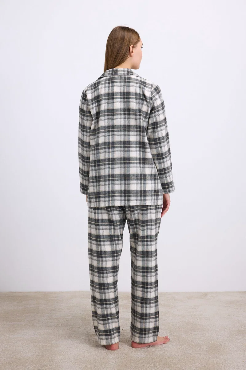 Kareli Flanel Görünümlü Uzun Kollu 2'li Pijama Takımı