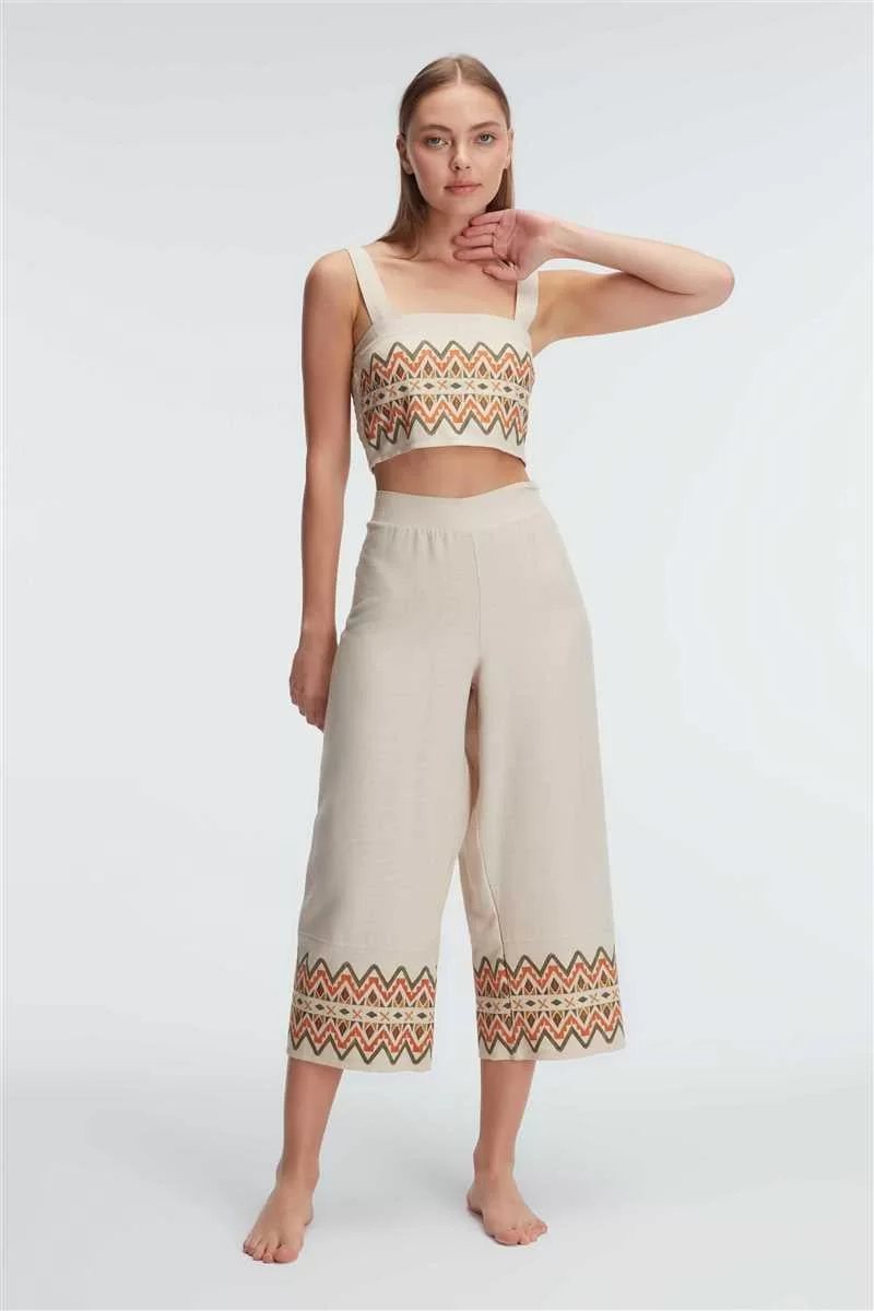Askılı Oyuk U Yaka Geometrik Yazlık Uzun Nakış Detaylı Pijama Takımı