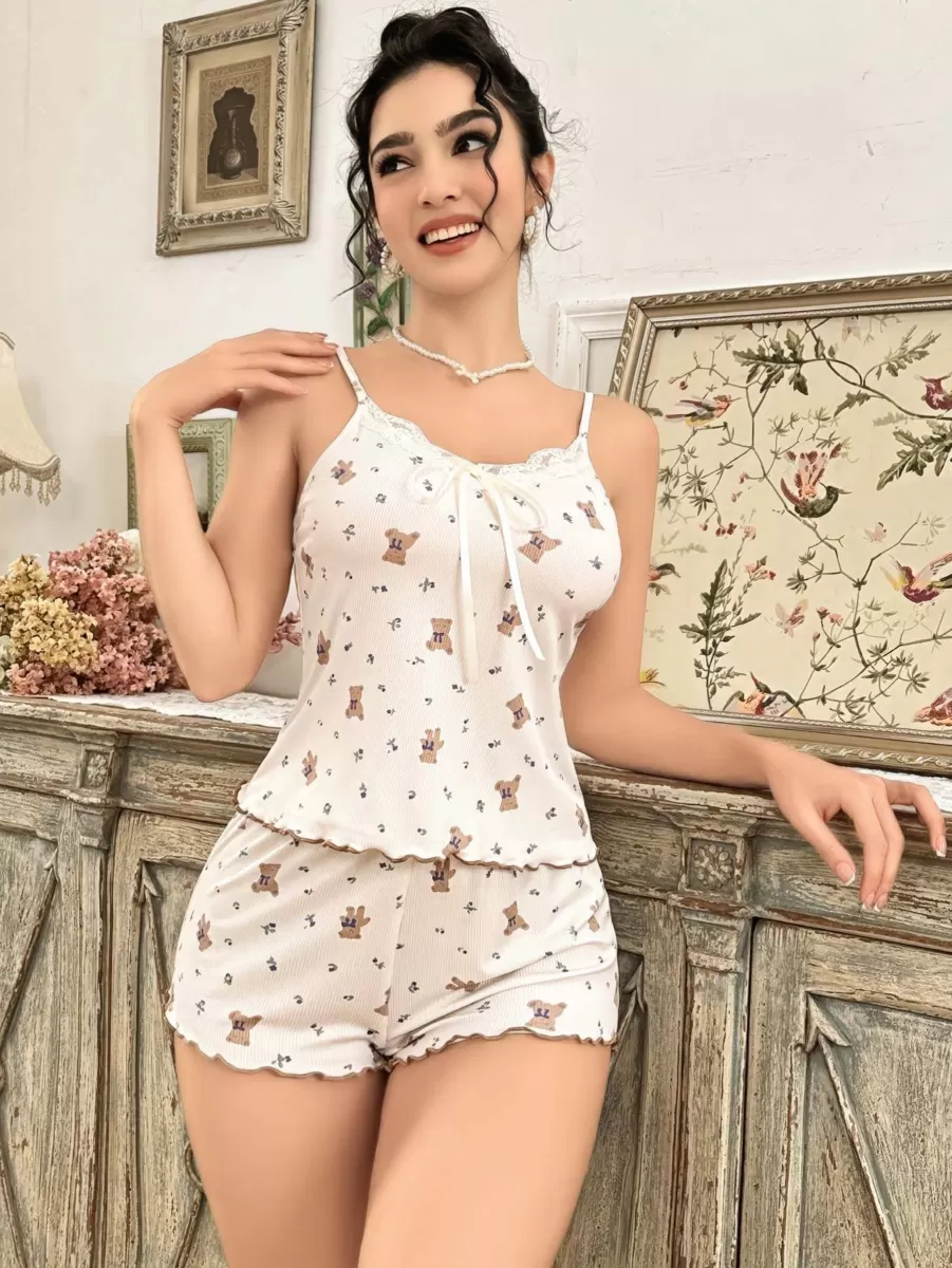 Kadın Ayıcık Desenli Şortlu Pijama Takımı Rahat ve Şık Ev Giyim Seti