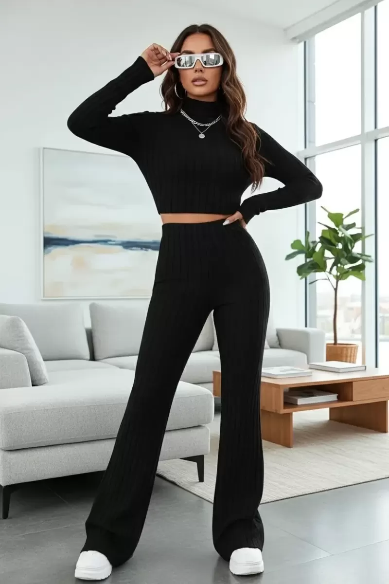 Kadın Siyah Boğazlı Crop Top Yüksek Bel Eşofman Takımı Spor Şık 2’li Set