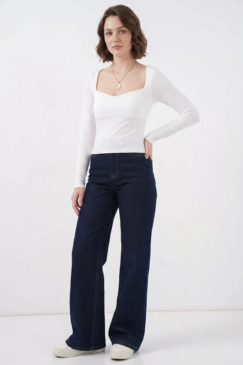 Kadın Kare Yaka Slim Fit Uzun Kol Beyaz Bluz